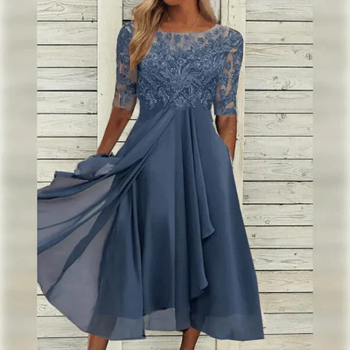 Damen-Midikleid_mit_Spitzenoberteil_und_halblangen_rmeln_DFG.webp