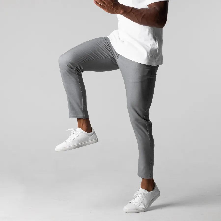 SlimFitStretch-ChinohosefurHerrenmitelastischemBundhinten_1.jpg