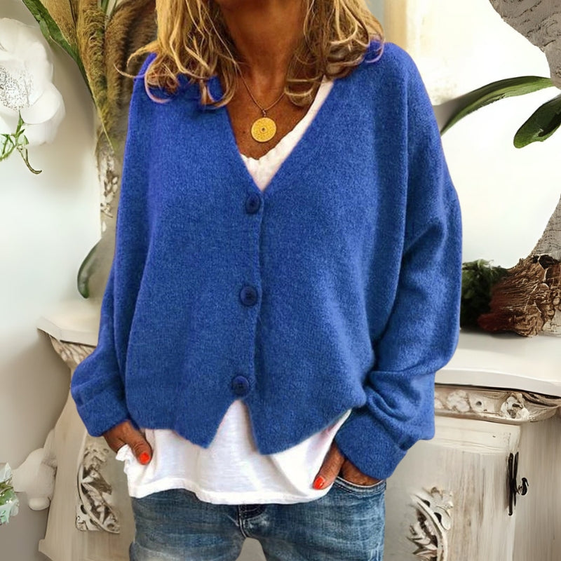 StrickjackemitKnopfleiste_V-AusschnittundlangenArmelnfurDamen_1.jpg
