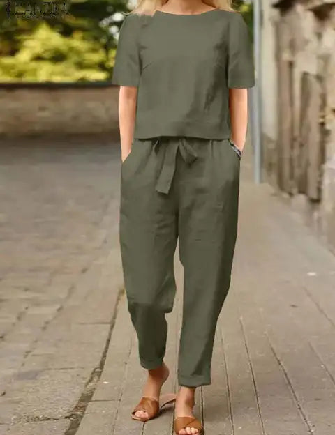 ZweiteiligesDamensetmitBluseundGurtelhose_2.jpg
