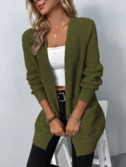Klassische kuschelige lange Strickjacke für Frauen