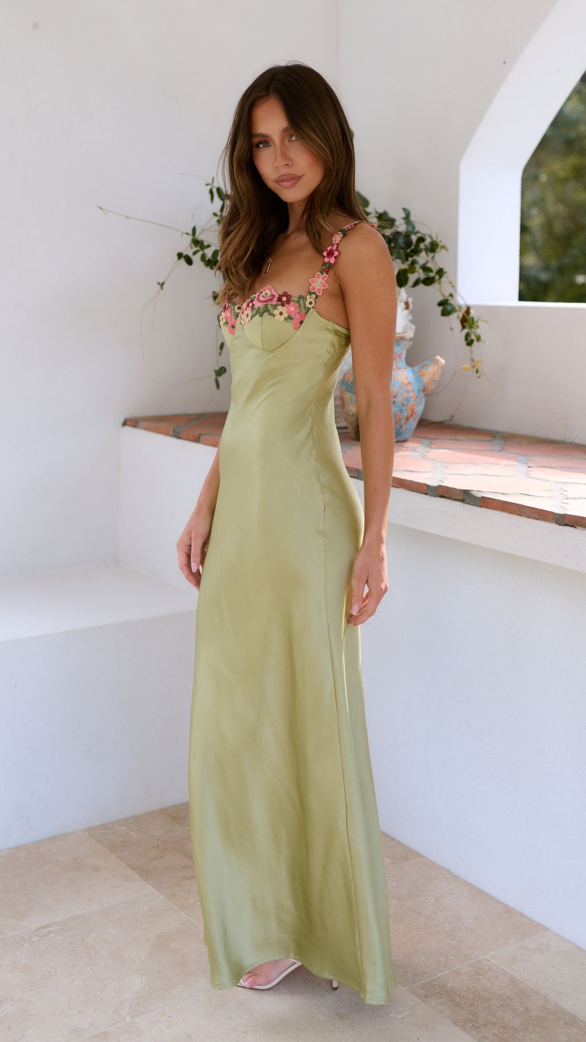 Maxikleid für Damen mit floralem Muster, Spaghettiträgern und U-Ausschnitt