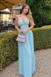Frauen-Maxikleid aus Chiffon-Mischgewebe mit Plissee und ohne Träger