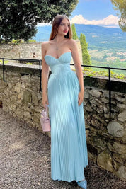 Frauen-Maxikleid aus Chiffon-Mischgewebe mit Plissee und ohne Träger