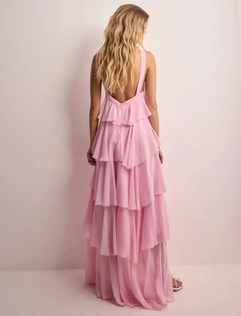 Maxikleid für Damen mit Rüschen und Rückenausschnitt sowie Neckholder-Ausschnitt