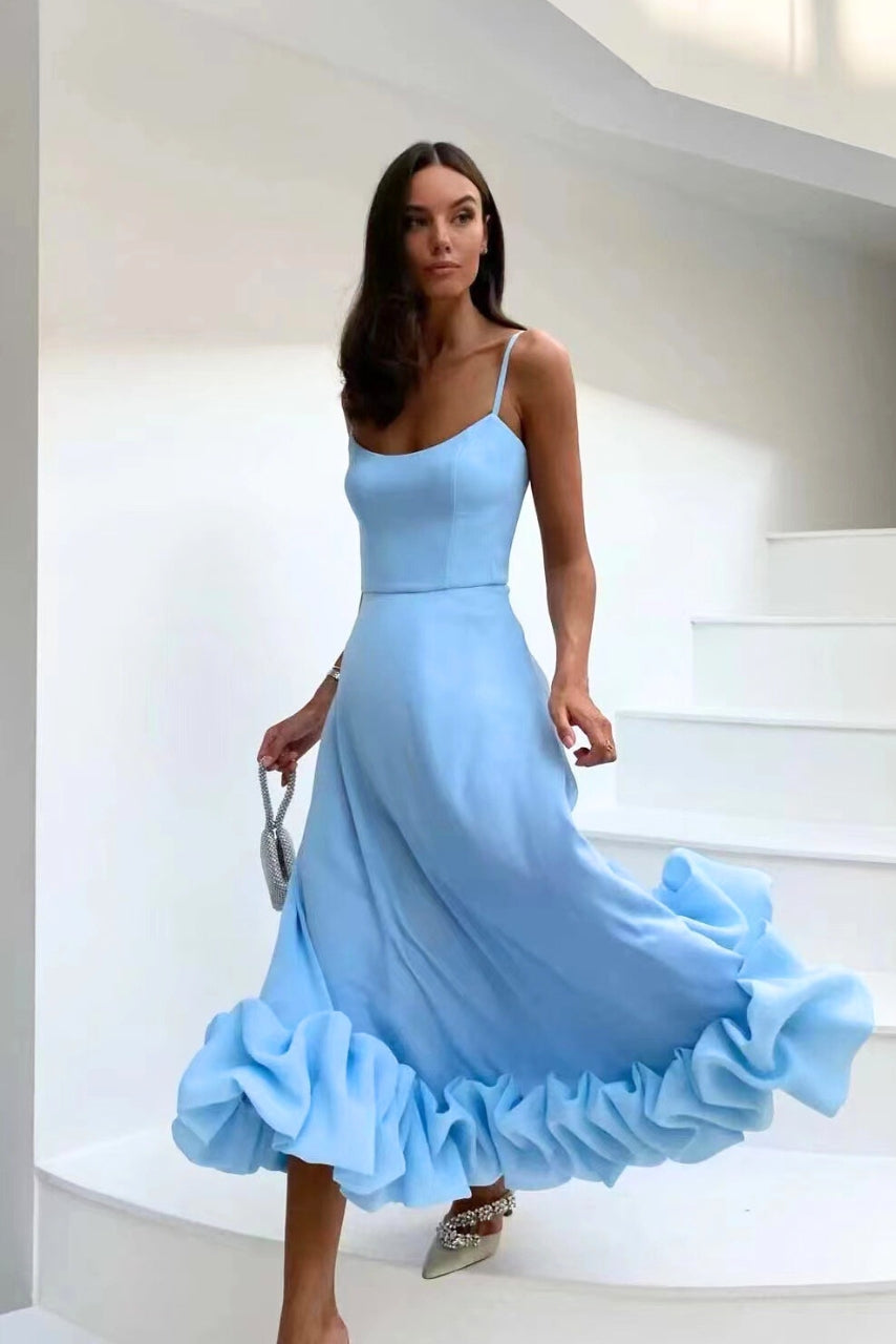Fließendes Midikleid für Damen mit U-Ausschnitt und gerüschtem Saum