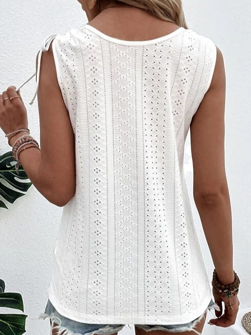 Ärmellose Ösenbluse für Damen mit Bindebändern und Knöpfen