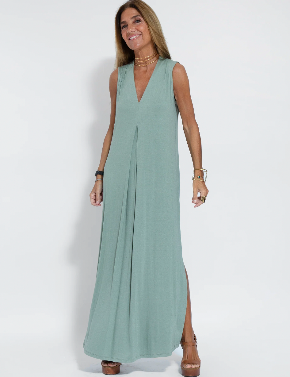 Sleeveless maxi dress with V-neck and side slits for women
