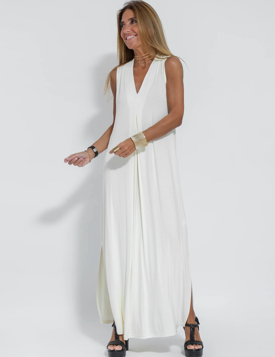 Sleeveless maxi dress with V-neck and side slits for women