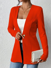 Women's blazer with long sleeves, a button closure and a V-neck