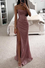 Women's maxi dress with spaghetti straps and front slit