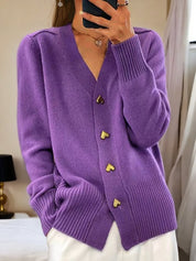 Women's cardigan with heart-shaped buttons and ribbed hem