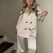 Damen Anzugset mit zweireihigem Blazer und geraden Hosen