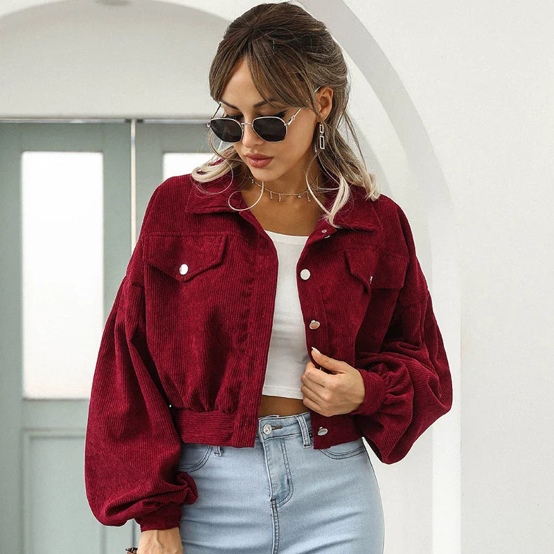 Damen Cropped Jacke mit Knopfverschluss und Klappentaschen