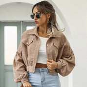 Damen Cropped Jacke mit Knopfverschluss und Klappentaschen
