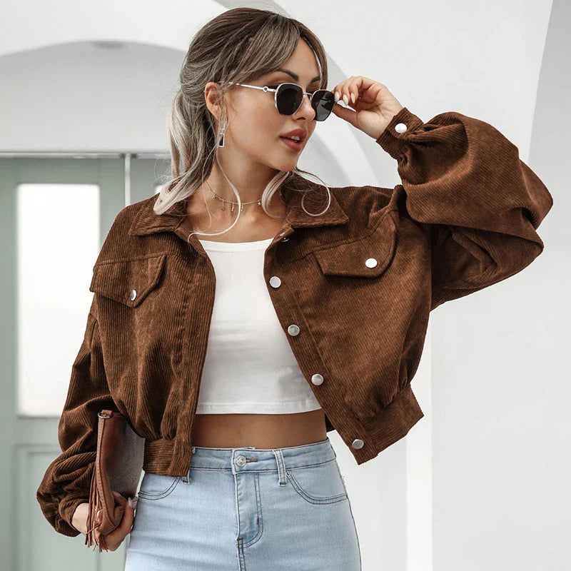 Damen Cropped Jacke mit Knopfverschluss und Klappentaschen