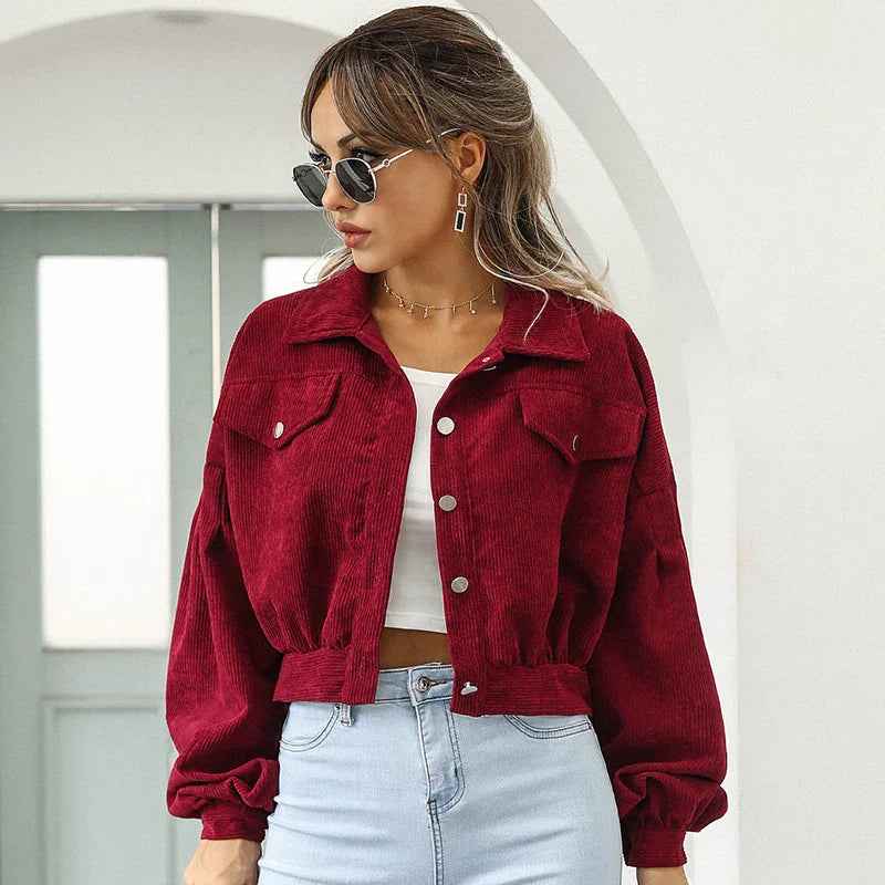 Damen Cropped Jacke mit Knopfverschluss und Klappentaschen