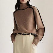 Damen Rollkragenpullover mit Rippbündchen und Kontrastpaspel