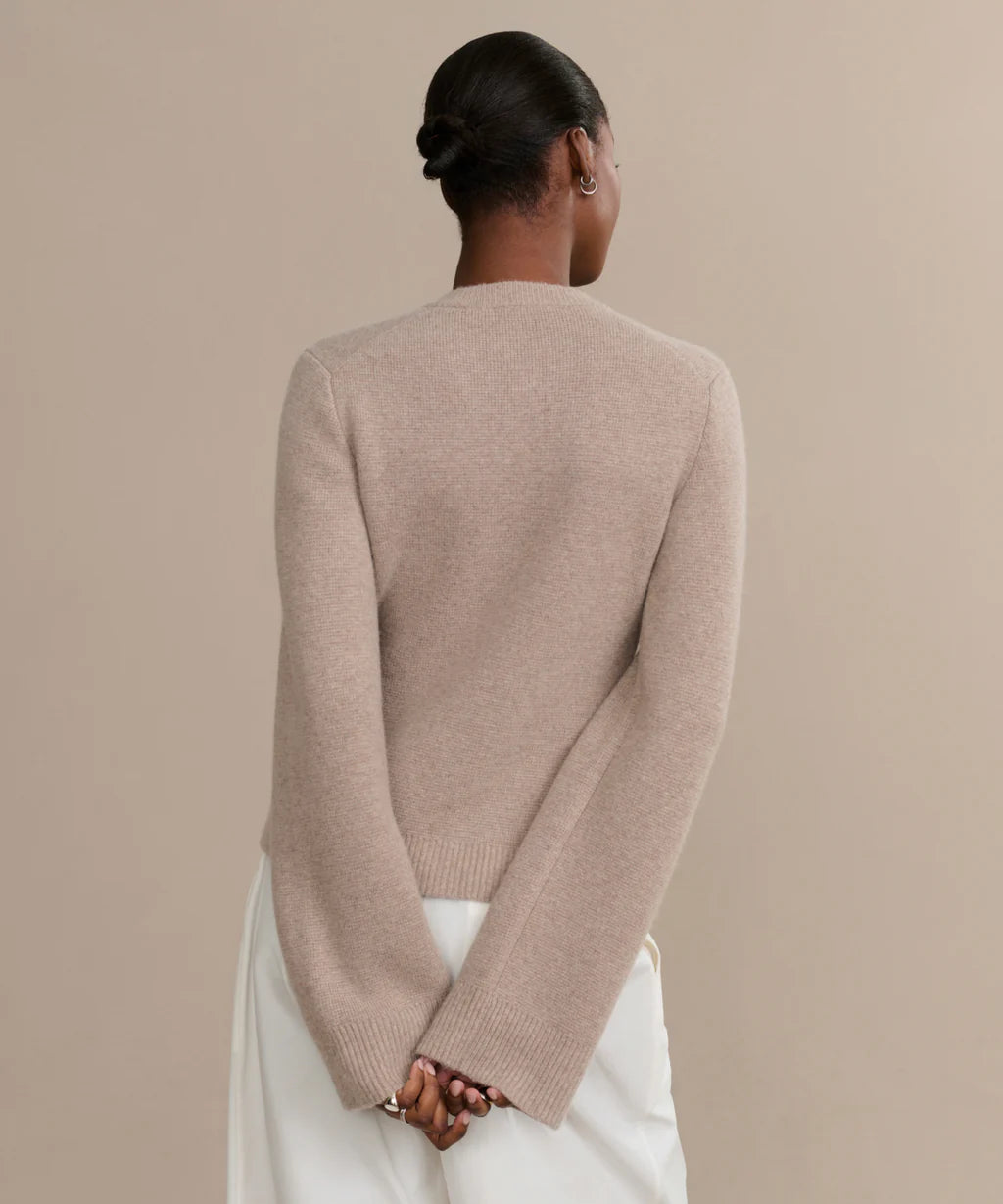 DamenStrickjackemitlangenArmelnRundhalsausschnittundFronttaschen_6.jpg