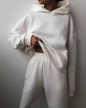 Damen Winter Set aus Hoodie und Jogginghose mit Kordelzugkapuze