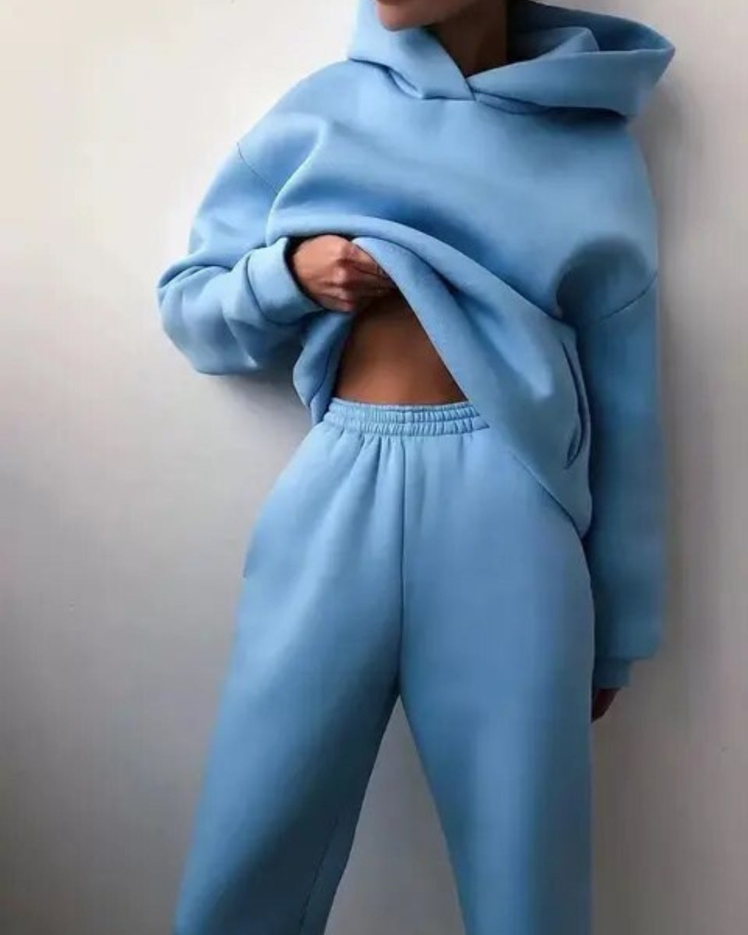 Damen Winter Set aus Hoodie und Jogginghose mit Kordelzugkapuze