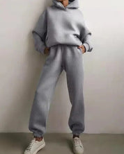 Damen Winter Set aus Hoodie und Jogginghose mit Kordelzugkapuze