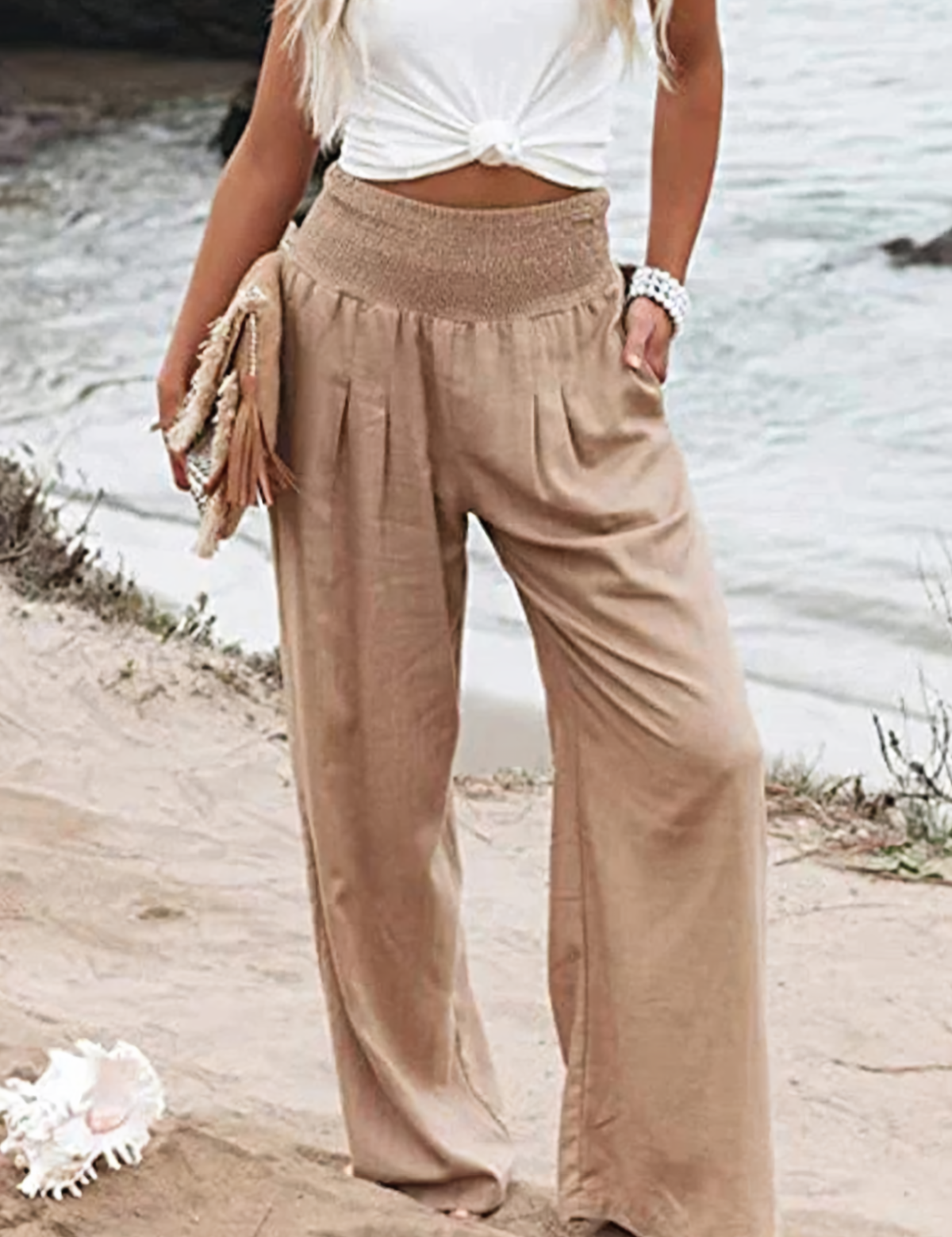 Damen_Sommerhose_mit_weitem_Bein_hoher_Taille_und_Taschen.png