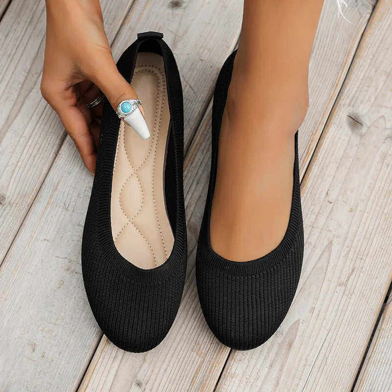 Flache Damen Slipper mit rutschfester Sohle und runder Zehe