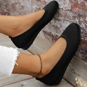 Flache Damen Slipper mit rutschfester Sohle und runder Zehe