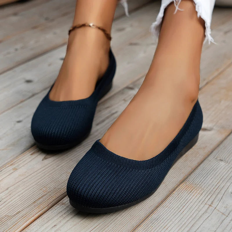 Flache Damen Slipper mit rutschfester Sohle und runder Zehe