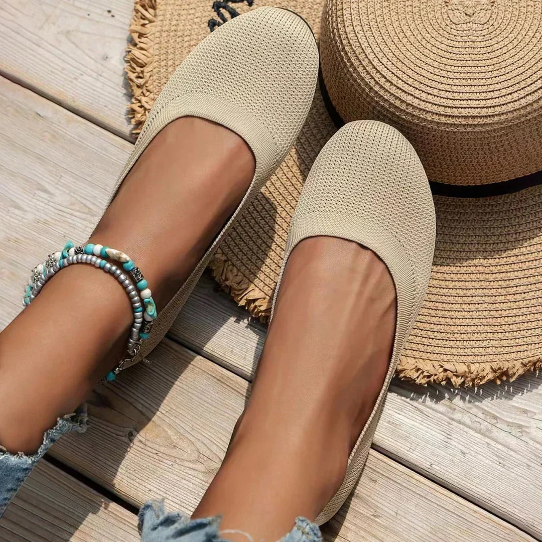 Flache Damen Slipper mit rutschfester Sohle und runder Zehe
