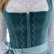 Frauen Dirndl Kleid mit Schnürung im Oberteil und Bindegürtel