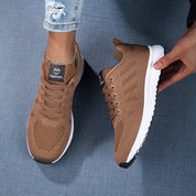 Gestrickte Damen-Sneaker zum Schnüren mit gepolsterter Sohle und Mesh-Obermaterial