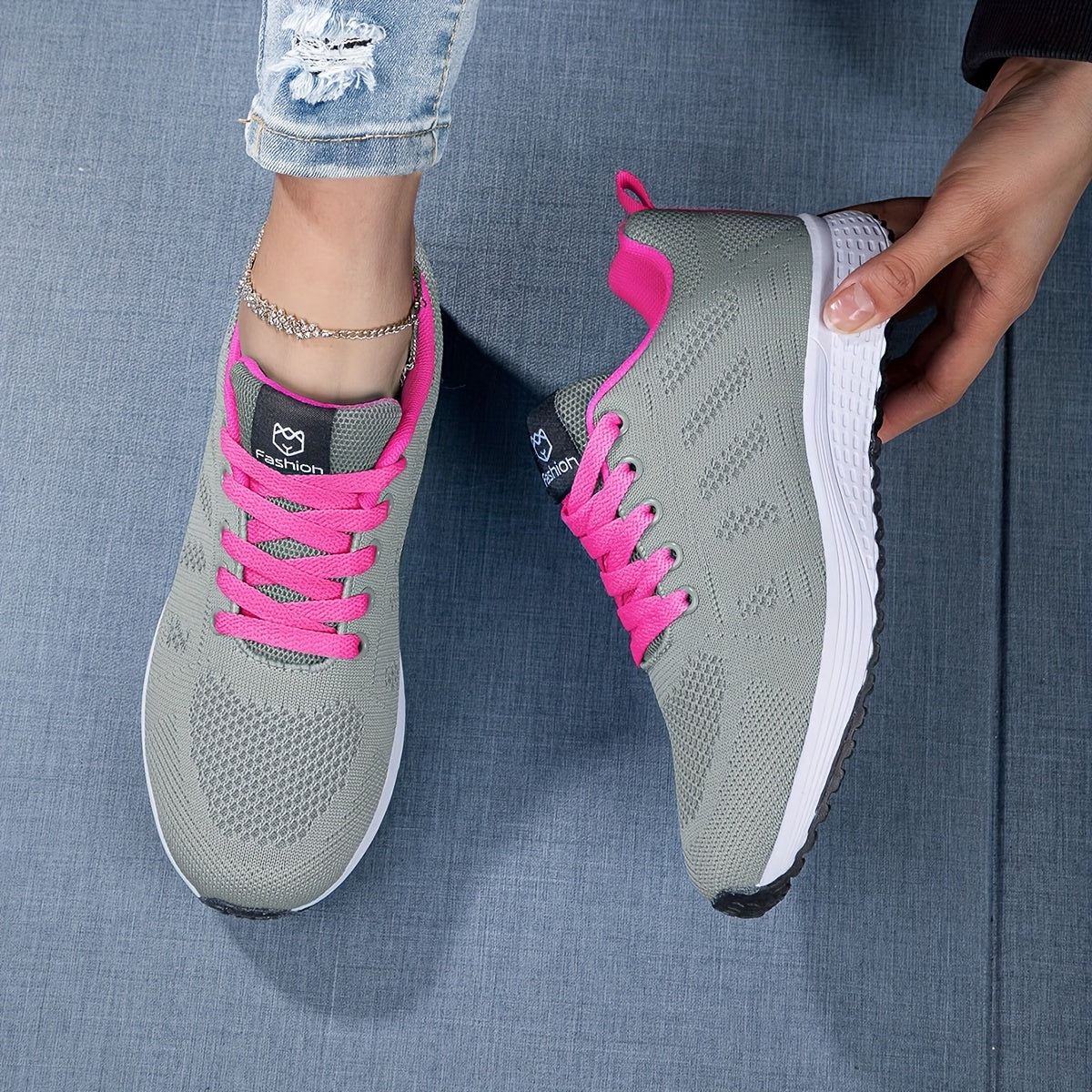 Gestrickte Damen-Sneaker zum Schnüren mit gepolsterter Sohle und Mesh-Obermaterial
