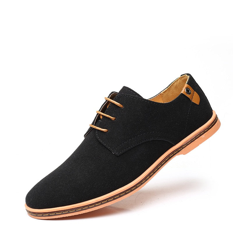Herren-Schnürschuhe mit Kontrastsohle für den Freizeitbereich