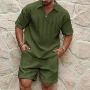 Herren-Set aus kurzärmligem Hemd und Shorts mit Reißverschlusskragen