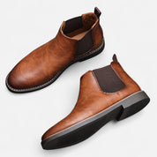 Herren Stiefeletten mit elastischen Seiteneinsätzen und Zuglasche hinten