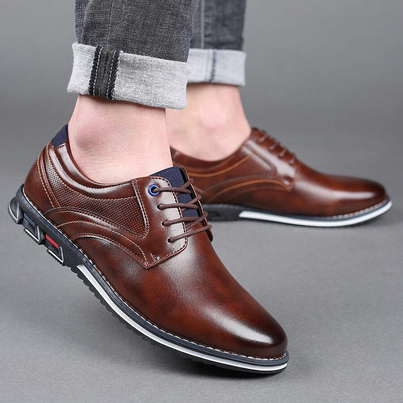 Herren Schnürschuhe im Oxford-Stil mit synthetischem Obermaterial und gepolsterter Sohle