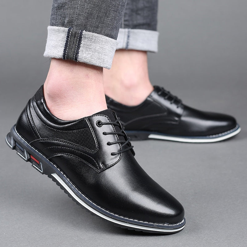 Herren Schnürschuhe im Oxford-Stil mit synthetischem Obermaterial und gepolsterter Sohle