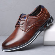 Herren Schnürschuhe im Oxford-Stil mit synthetischem Obermaterial und gepolsterter Sohle