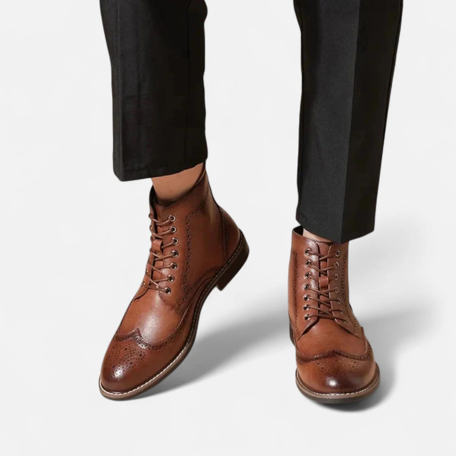 Herren Stiefeletten mit Schnürverschluss und Brogue Kappe