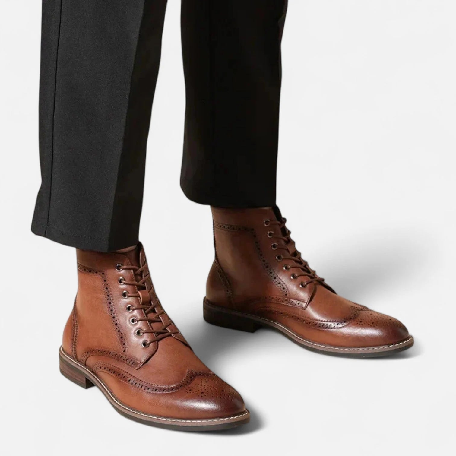 Herren Stiefeletten mit Schnürverschluss und Brogue Kappe