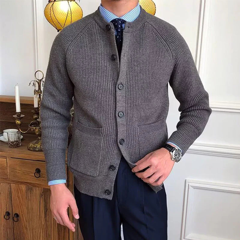Herren Strickjacke mit Knopfleiste und Fronttaschen