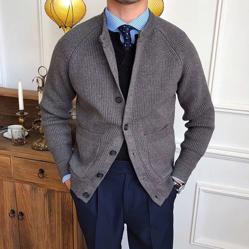 Herren Strickjacke mit Knopfleiste und Fronttaschen