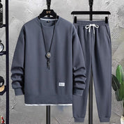 Modernes Jogging-Set für Herren
