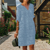 Knielanges Sommerkleid für Frauen mit Blumenmuster und V-Ausschnitt