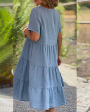 Kurzärmeliges gestuftes Sommerkleid für Frauen mit V-Ausschnitt