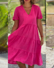 Kurzärmeliges gestuftes Sommerkleid für Frauen mit V-Ausschnitt