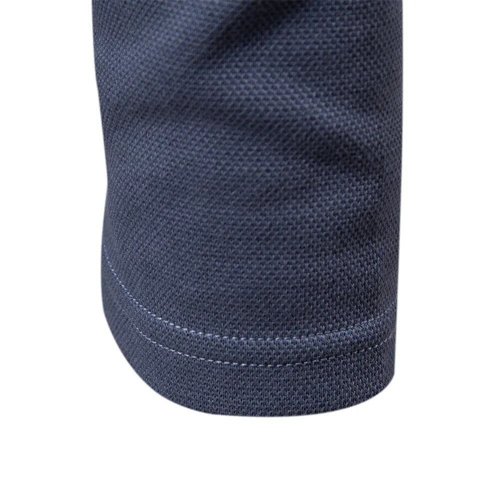 Langärmeliges Herren-Poloshirt mit Knopfleiste und Kragen