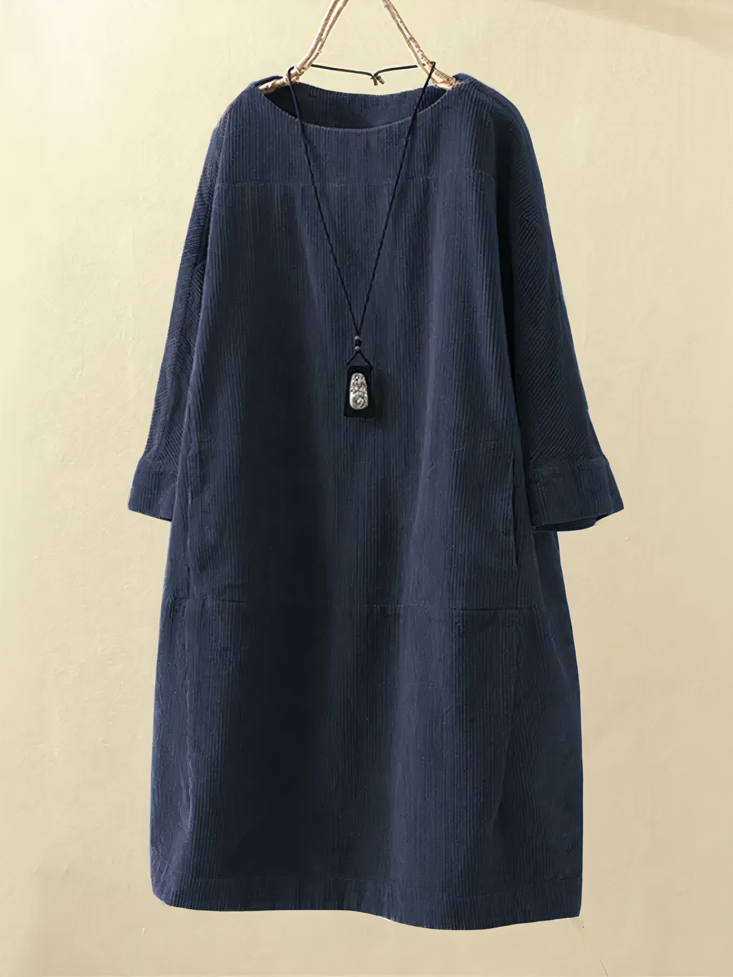 Langärmeliges Kleid im Cord-Stil mit Taschen